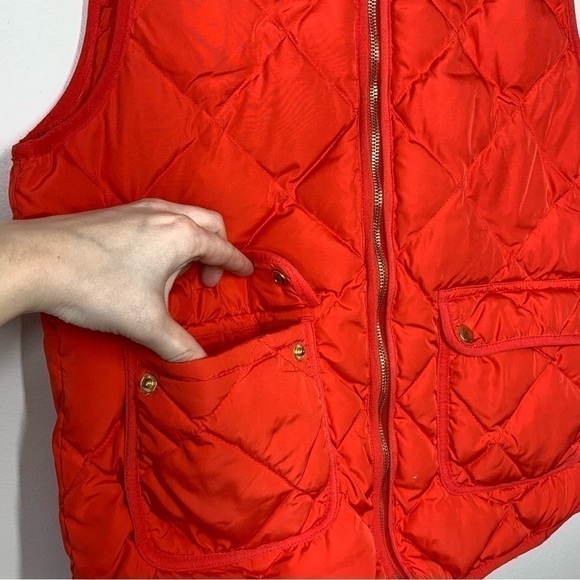 Woolrich Down Quilted Duck Puffer Vest
Red Full Zip Women's Size M with Pockets - Picture 6 of 10